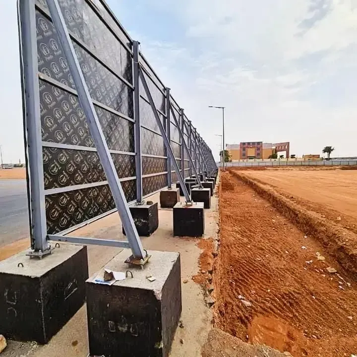 شبوك الرياض أحد أكثر الحلول طلباً لتأمين المزارع، الأراضي